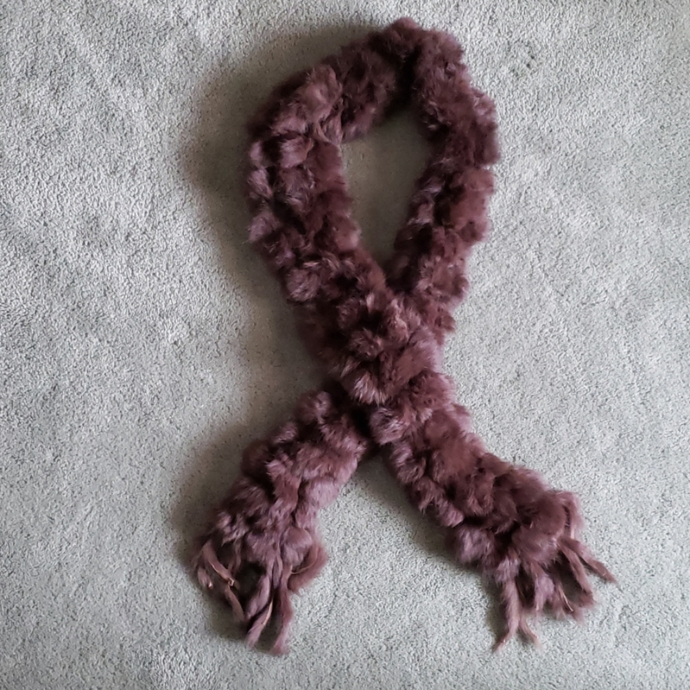 EUC Lorenzo rabbit fur scarf